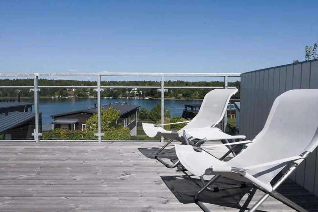 Water Facing Villa With Pool & Sauna Lidingo Exterior photo